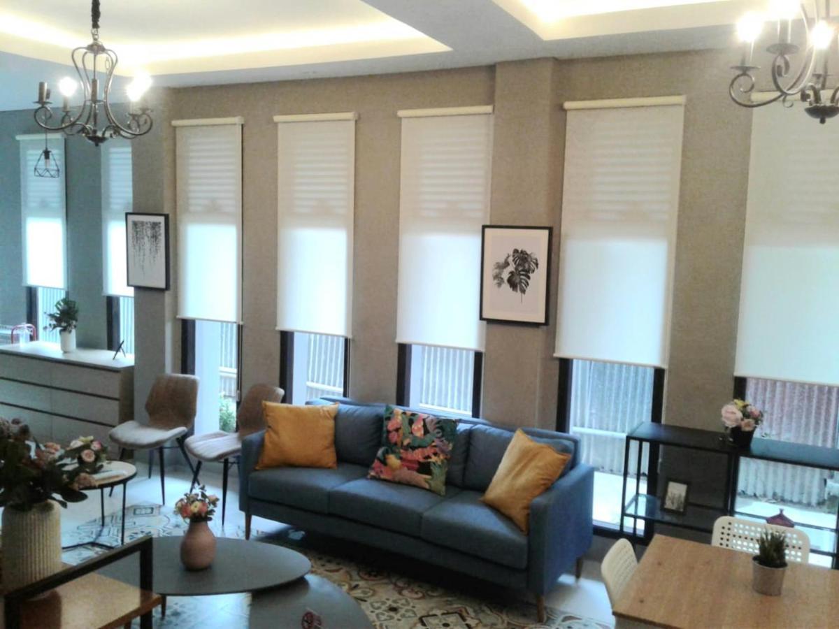 Sabi Guest House - Strategic Family -Married Couples Only- Hostel In Prawirotaman Yogyakarta Exteriör bild