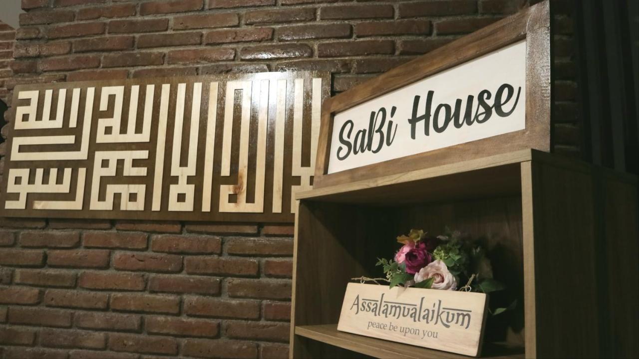 Sabi Guest House - Strategic Family -Married Couples Only- Hostel In Prawirotaman Yogyakarta Exteriör bild