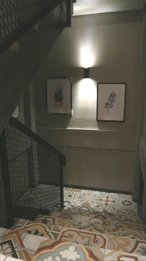Sabi Guest House - Strategic Family -Married Couples Only- Hostel In Prawirotaman Yogyakarta Exteriör bild