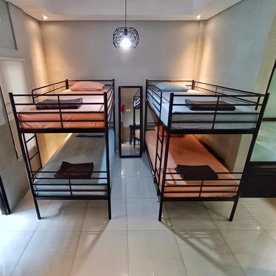 Sabi Guest House - Strategic Family -Married Couples Only- Hostel In Prawirotaman Yogyakarta Exteriör bild